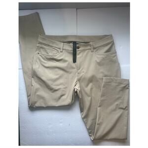 Lululemon Men's 34 x 30 ABC Classic-Fit Pant 5-Pocket Trench Pants